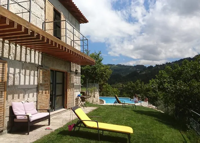 ファームステイ Quinta Da Bouca - Paços de Gaiolo